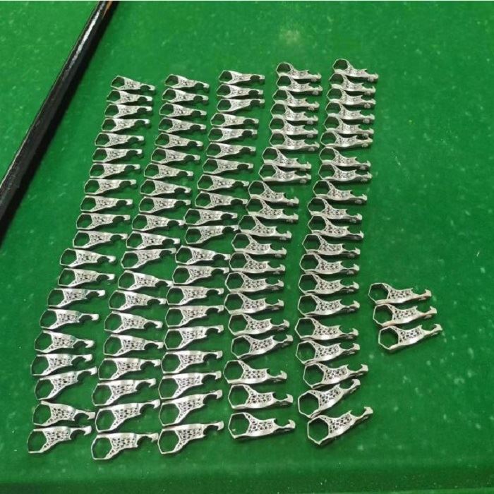 Las 3 partes están hechas con tecnología de impresión 3D de metal